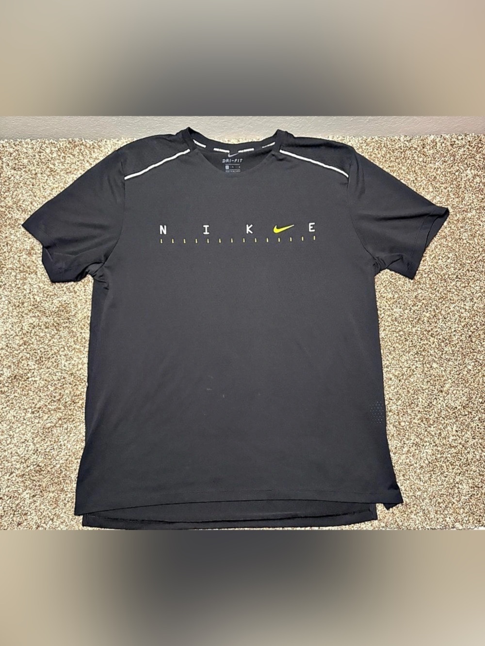 Nike Dri-Fit Miler Men's Running T-Shirt Black Size Large
